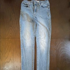 Levi’s high rise skinny jeans